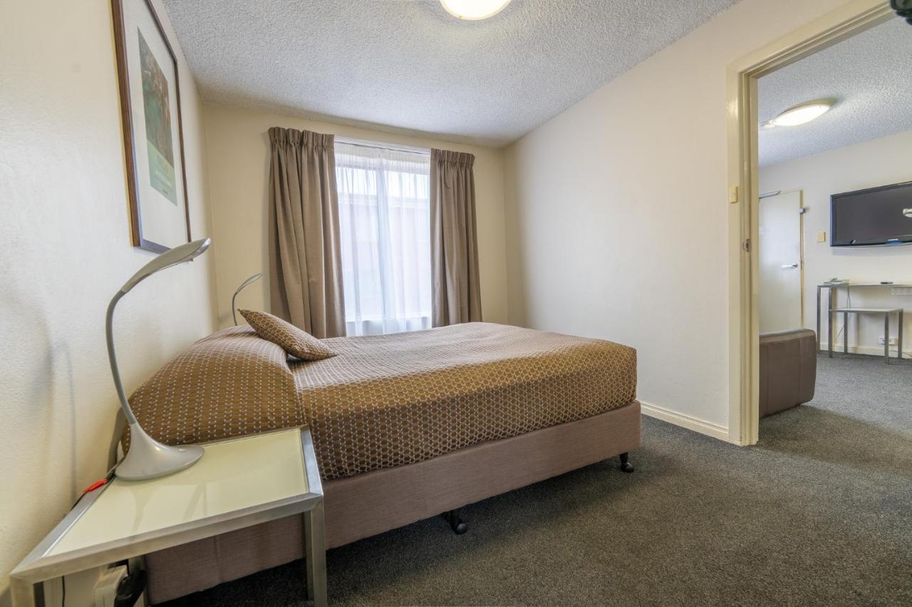Forrest Hotel & Apartments Canberra Esterno foto