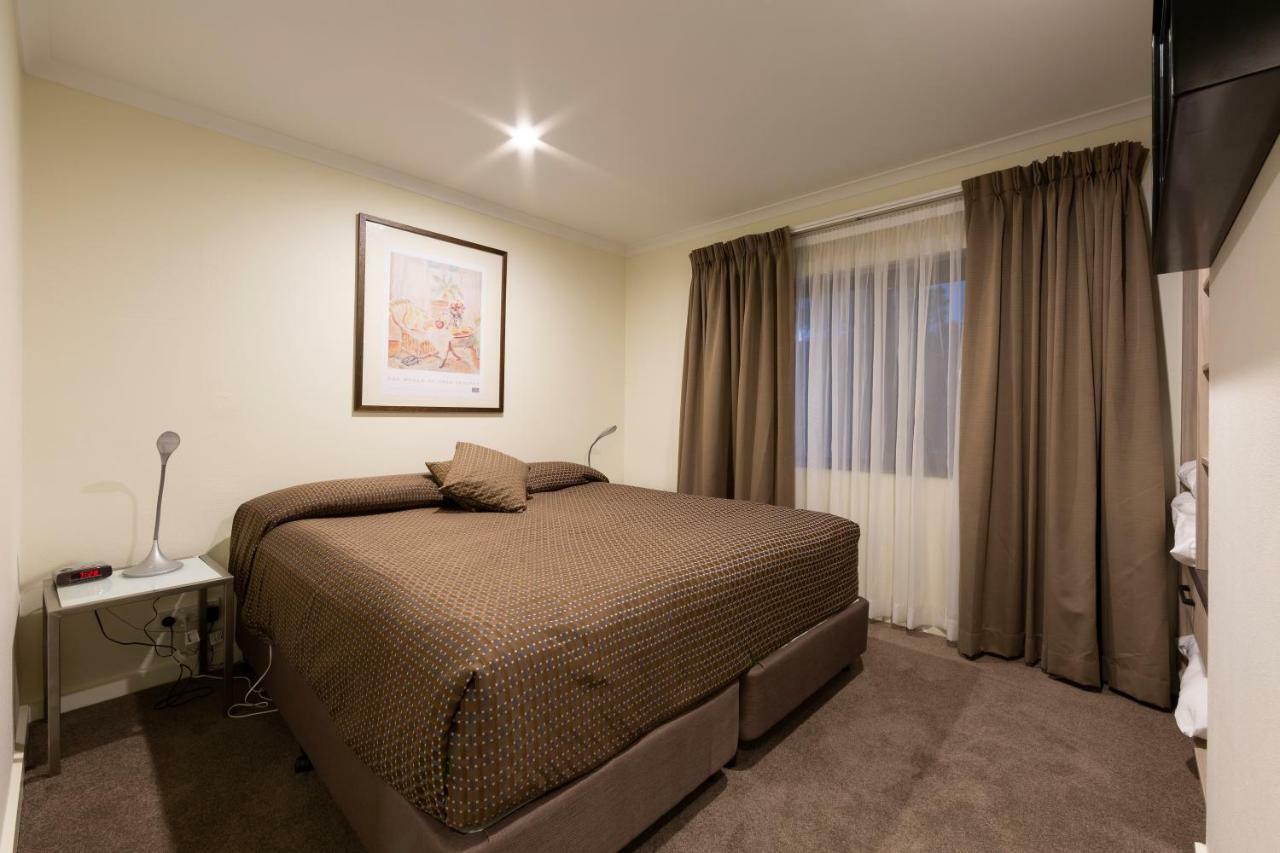 Forrest Hotel & Apartments Canberra Esterno foto